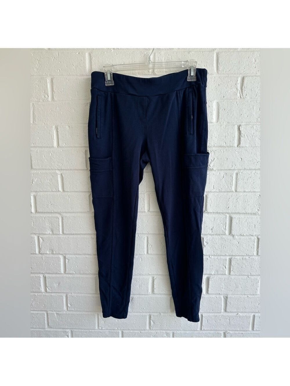 Jockey Women's Navy Blue Pants/Leggings/Joggers. Size Large. Gently Preowned